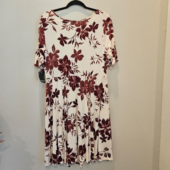 Torrid Mini Super Soft Skater Dress Floral Ivory Size 1X NWT - Picture 7 of 14